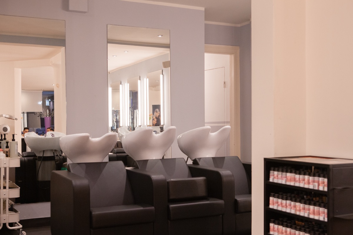 Waschplätze im Salon AG Haarwelt